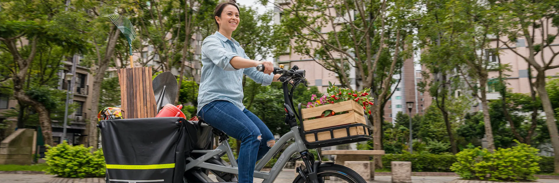 GSD Gen 2 Carrying Cargo with the Storm Box Tern Bicycles